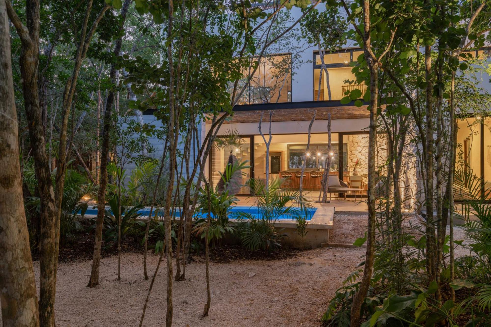 Twelve O'Clock - Luxury Villas 图卢姆 外观 照片